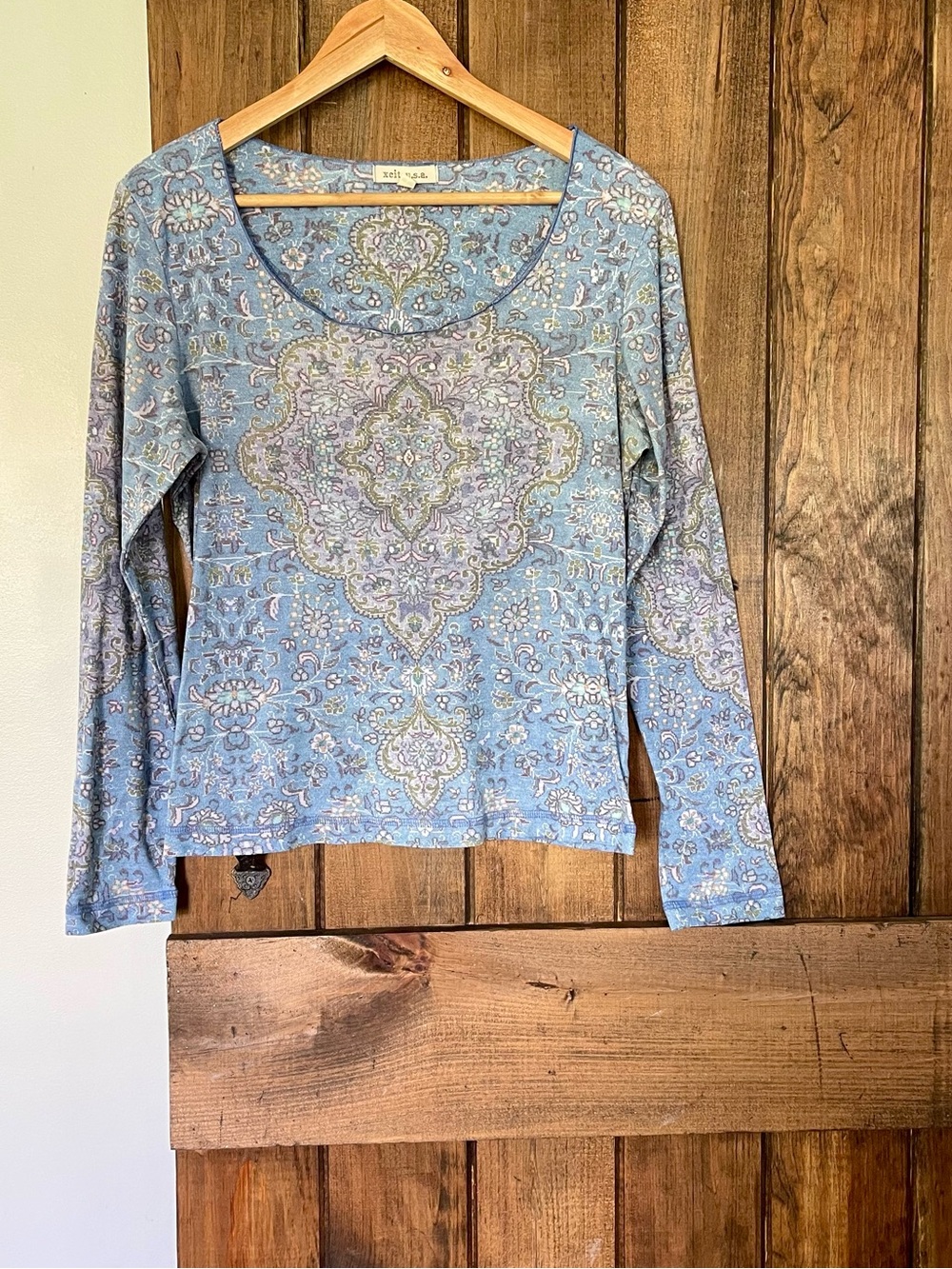 Xcit USA Floral Paisley Medallion Print Studded Scoop Neck Top Fairycore Earthy